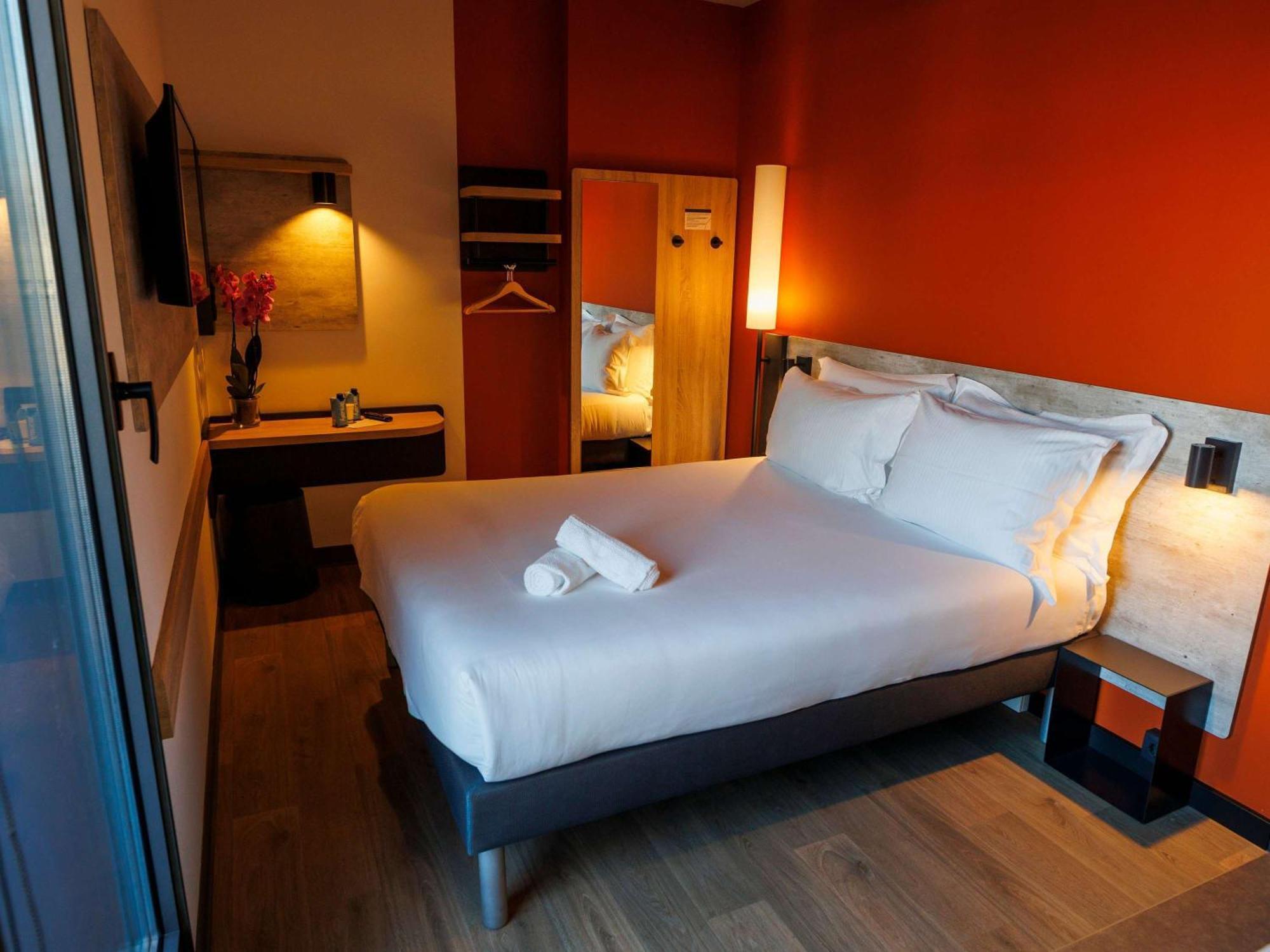 Ibis Budget Logrono Centro Hotel Kültér fotó